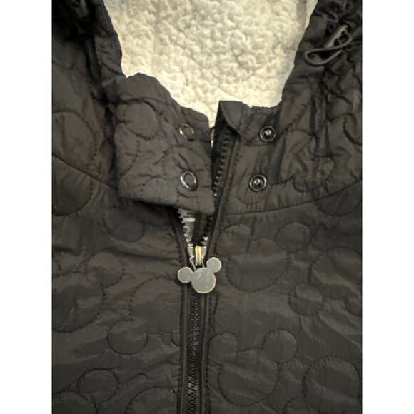 Adult Size M Disney Mickey Icon quilted embroidered Fleece Lined Quilted Jacket - Picture 8 of 9